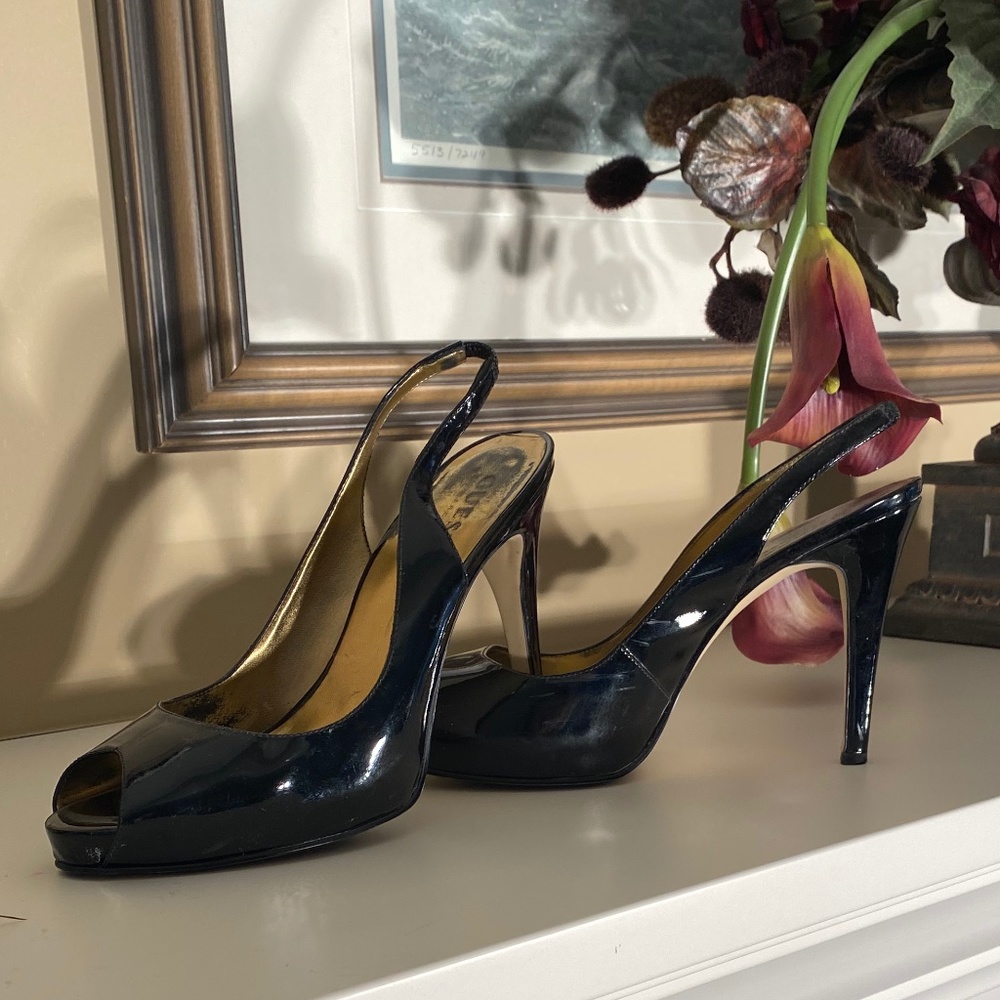 GUESS Black Patent, Sling Back Peep-Toed Heels